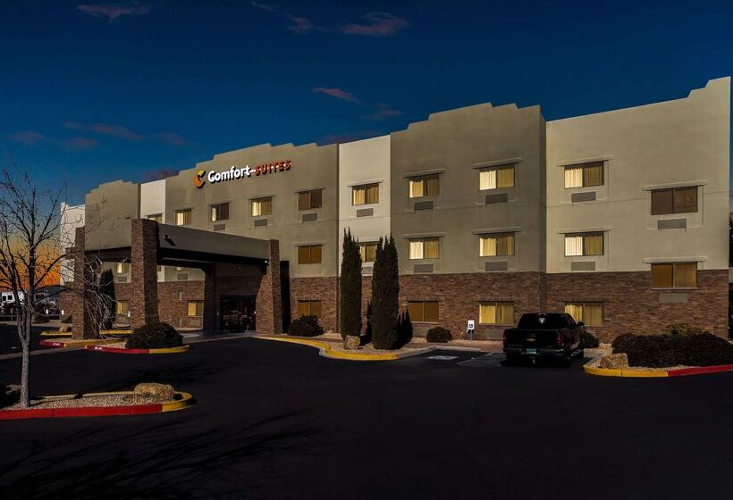 Отель Comfort Suites University