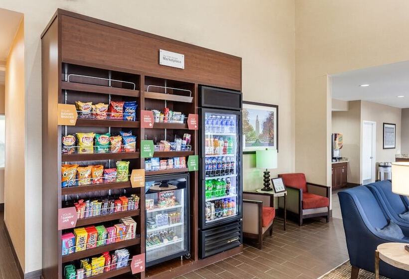 ホテル Comfort Suites Lincoln North