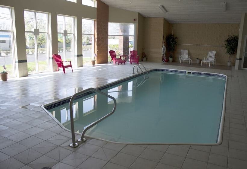 Отель Comstock Inn & Conference Center