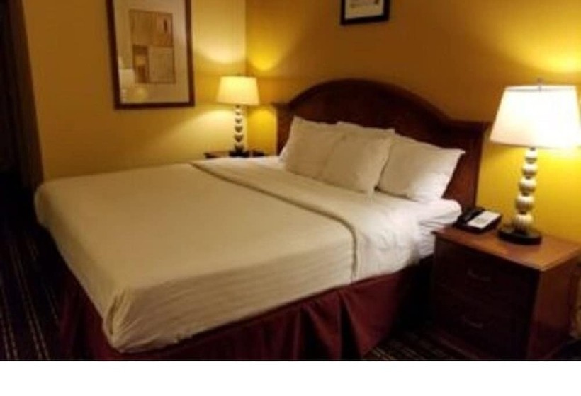 Отель Comstock Inn & Conference Center