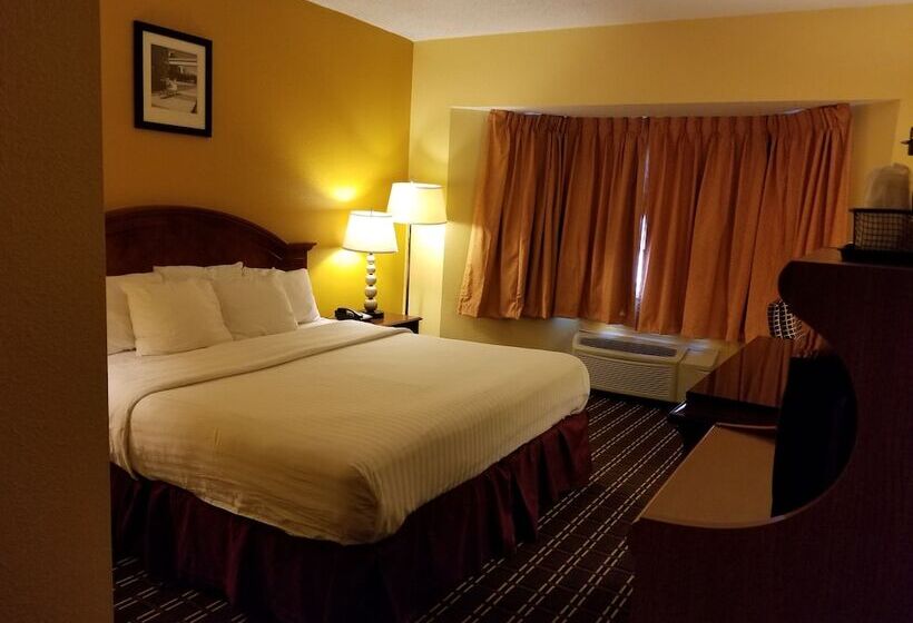 Отель Comstock Inn & Conference Center