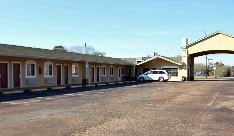 酒店 Continental Inn And Suites