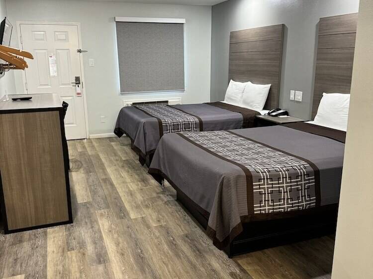 酒店 Continental Inn And Suites