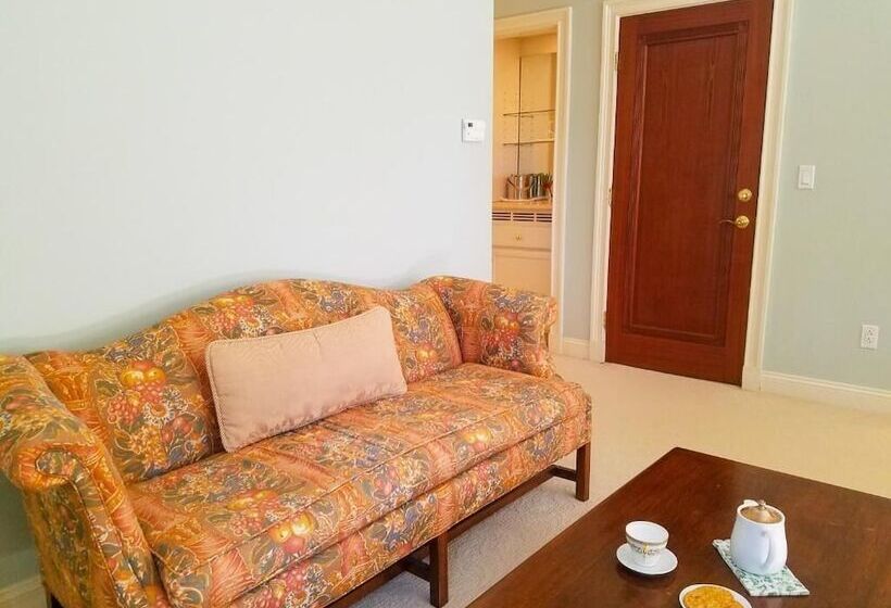 فندق Copper Beech Inn