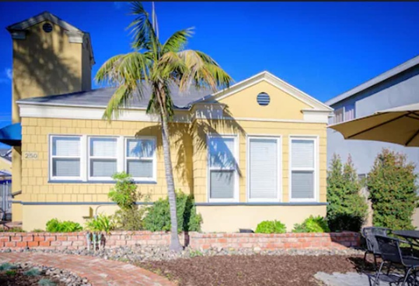 ホテル Coronado Inn