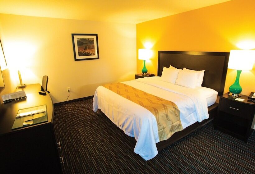 فندق Cottage Grove Inn