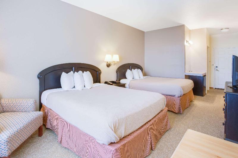 فندق Country Inn By Carlson