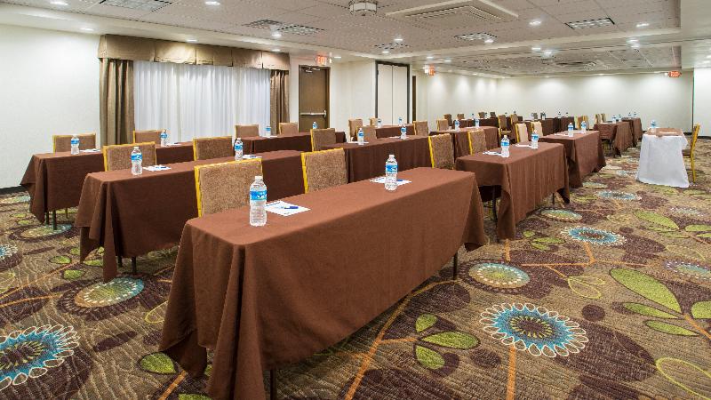 فندق Holiday Inn Express & Suites Wyomissing, An Ihg
