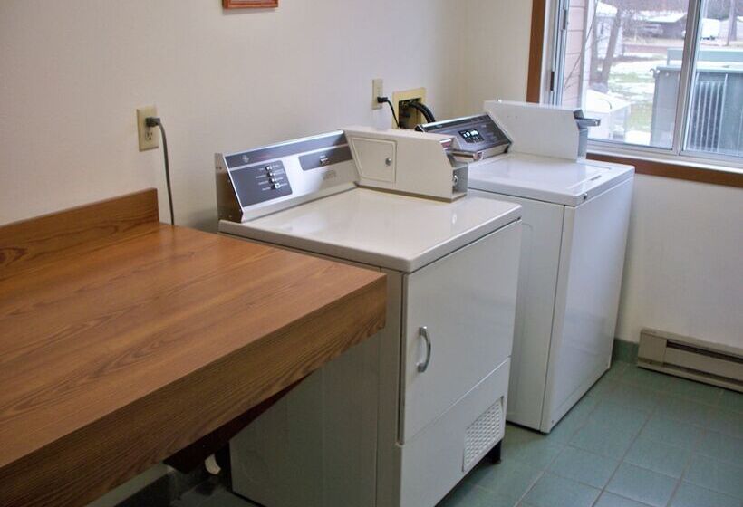 فندق Country Inn Deerwood