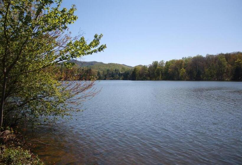 酒店 Country Inn & Suites By Radisson, Asheville At Asheville Outlet Mall, Nc