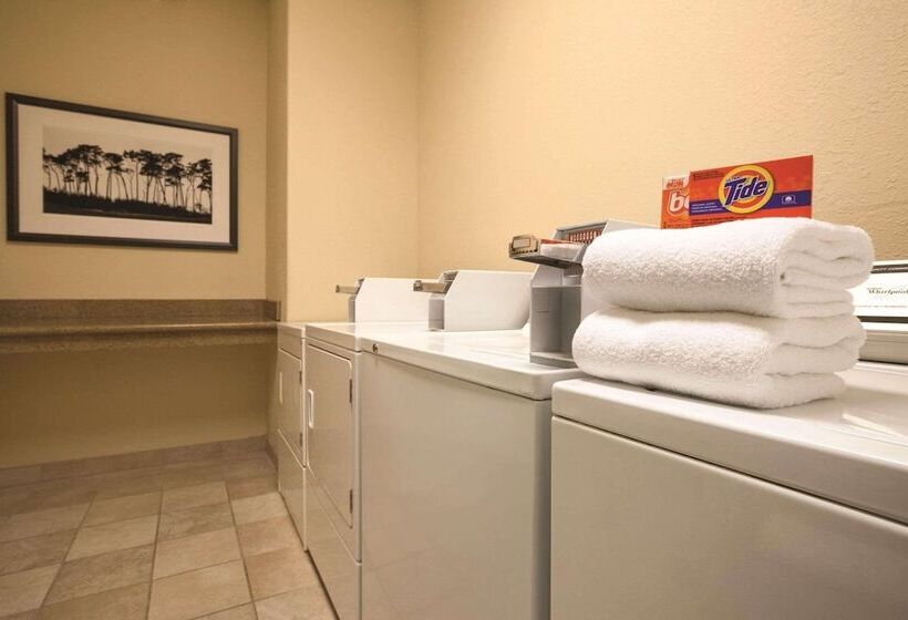 فندق Country Inn & Suites By Radisson, Beckley, Wv