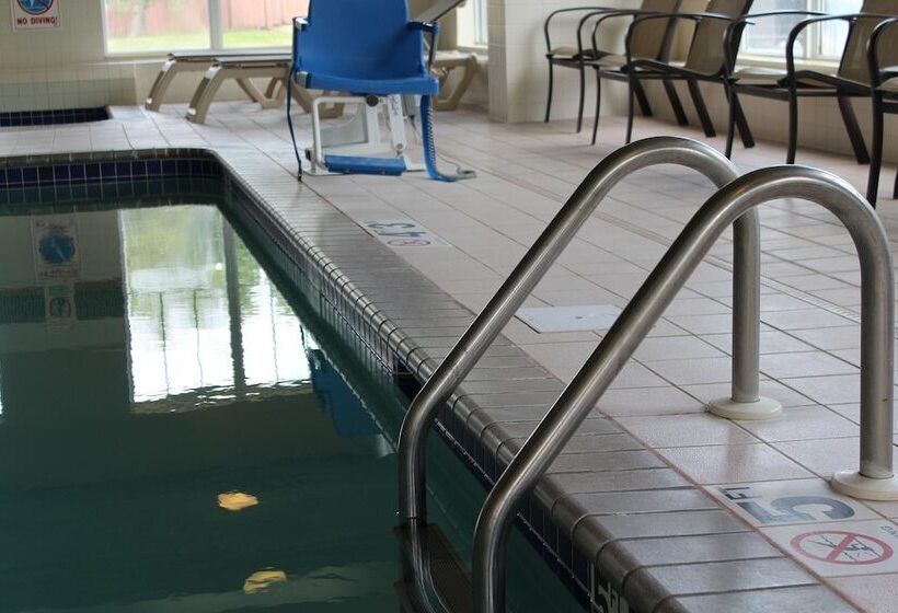 בית מלון כפרי Country Inn & Suites By Radisson, Brooklyn Center, Mn