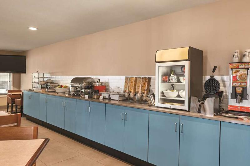 فندق Country Inn & Suites By Radisson, Buffalo, Mn