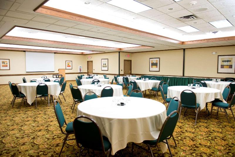 فندق Country Inn & Suites By Radisson, Chanhassen, Mn