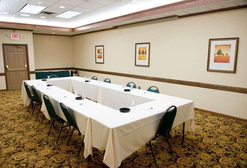 فندق Country Inn & Suites By Radisson, Chanhassen, Mn