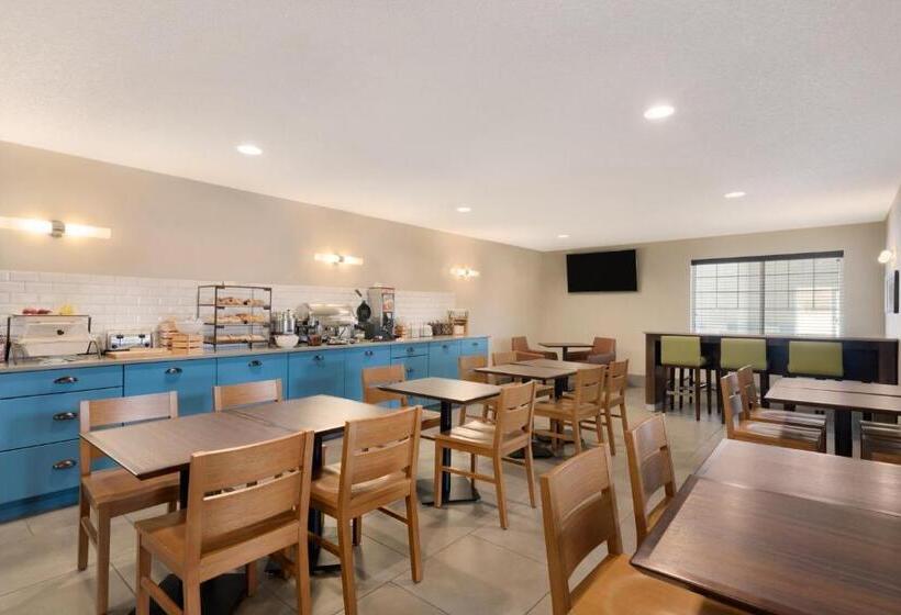 ホテル Country Inn & Suites By Radisson, Chippewa Falls, Wi