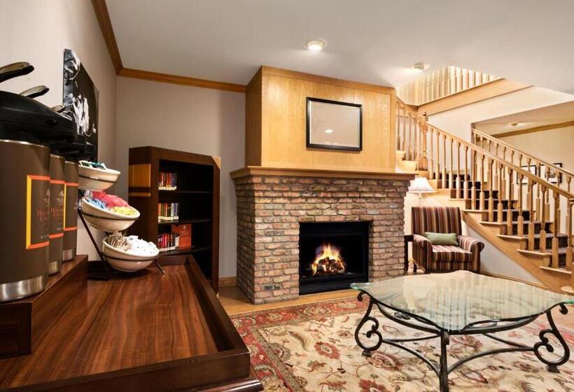 فندق Country Inn & Suites By Radisson, Clinton, Ia