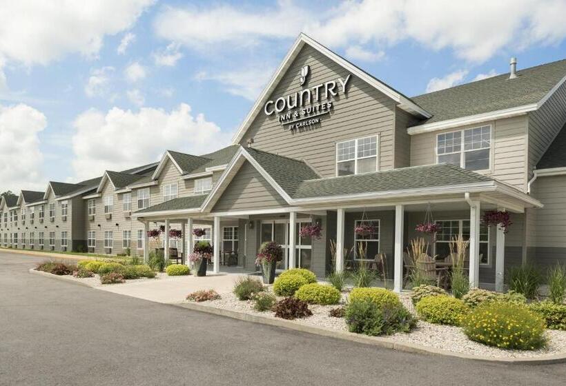 فندق Country Inn & Suites By Radisson, Decorah, Ia