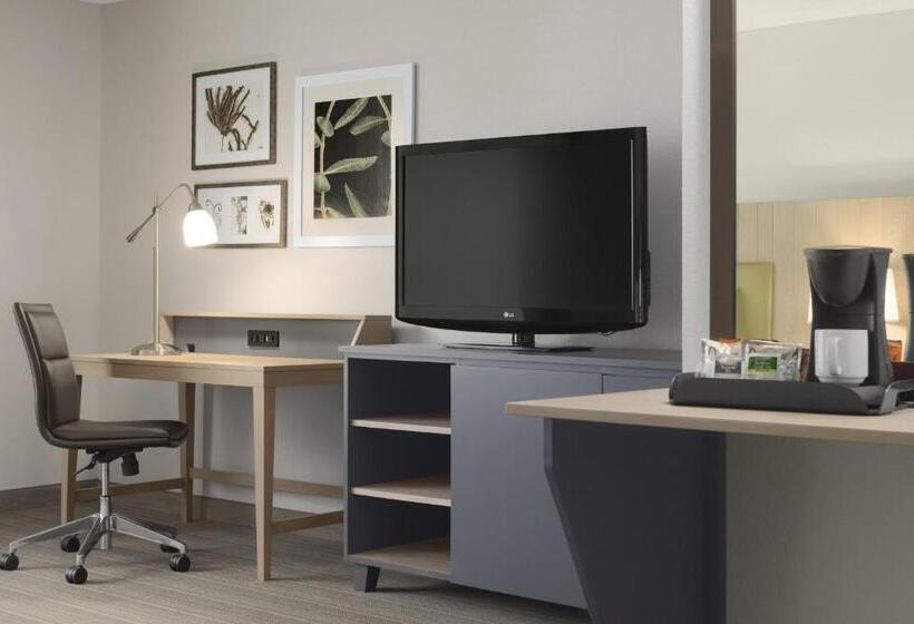 فندق Country Inn & Suites By Radisson, Decorah, Ia