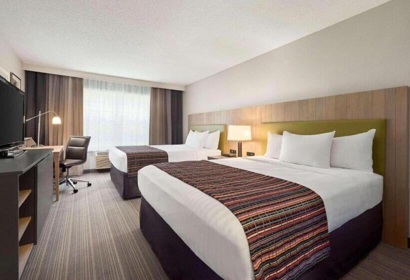 فندق Country Inn & Suites By Radisson, Decorah, Ia