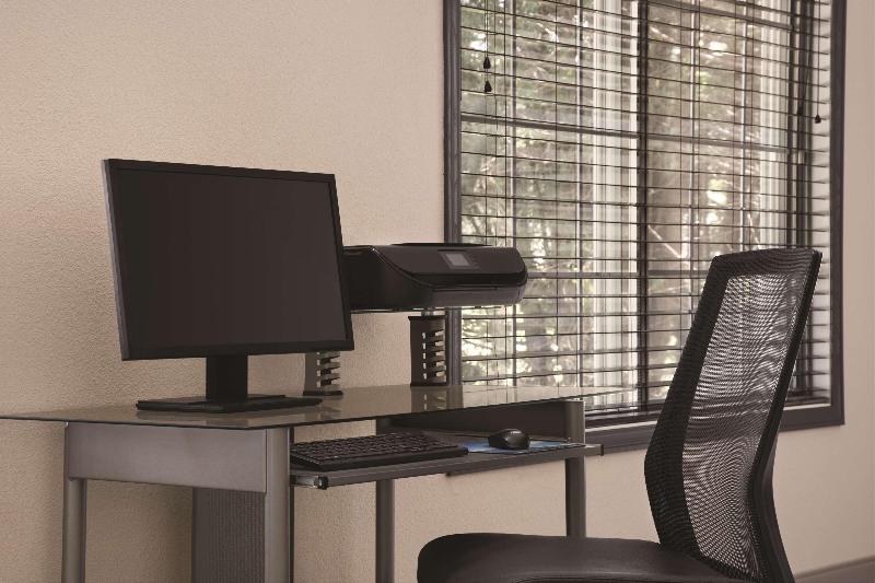 فندق Country Inn & Suites By Radisson, Detroit Lakes, Mn