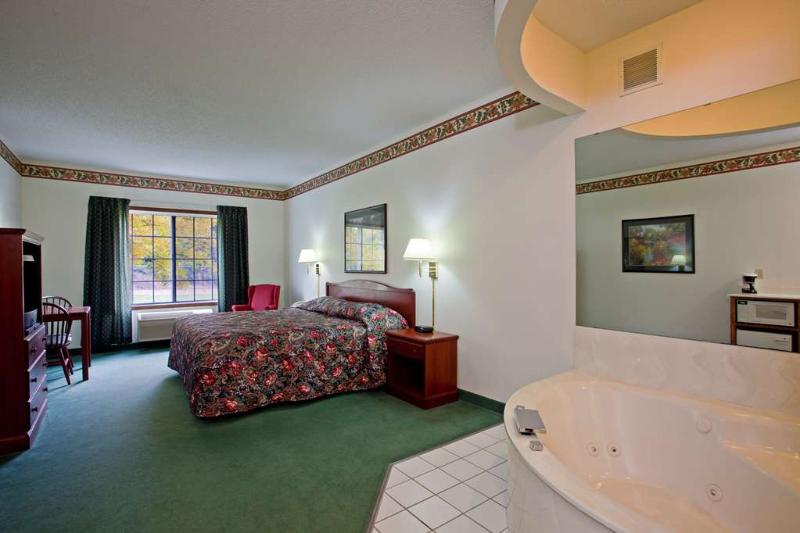 فندق Country Inn & Suites By Radisson, Elk River, Mn