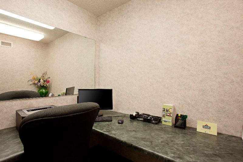 فندق Country Inn & Suites By Radisson, Elk River, Mn