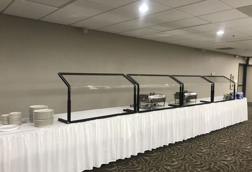 בית מלון כפרי Country Inn & Suites By Radisson, Fargo, Nd