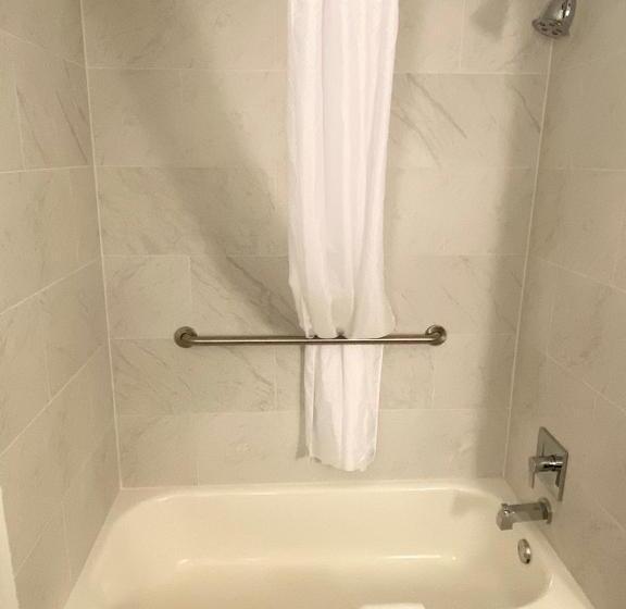 فندق Country Inn & Suites By Radisson, Jackson, Tn