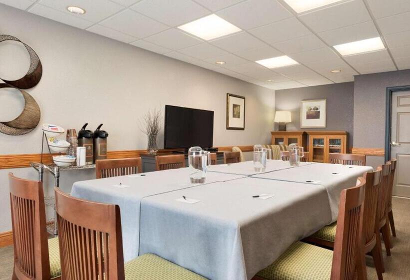 فندق Country Inn & Suites By Radisson, Minneapolis Shakopee