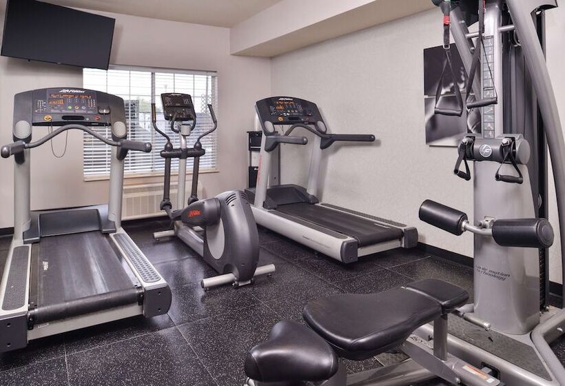 هتل Country Inn & Suites By Radisson, Omaha Airport, Ia