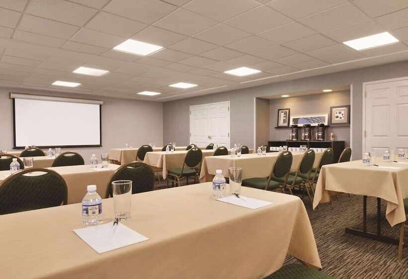 فندق Country Inn & Suites By Radisson, Roanoke, Va