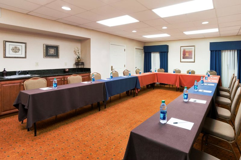 호텔 Country Inn & Suites By Radisson, Savannah Midtown, Ga