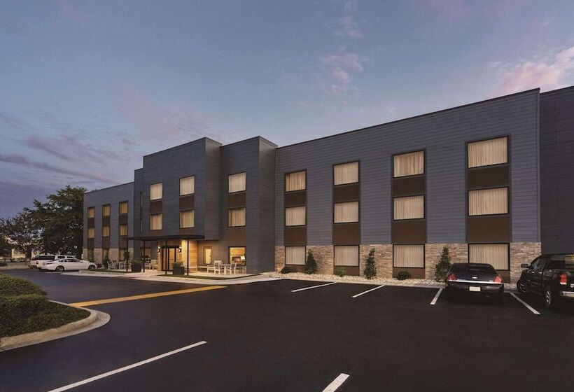 호텔 Country Inn & Suites By Radisson, Savannah Midtown, Ga