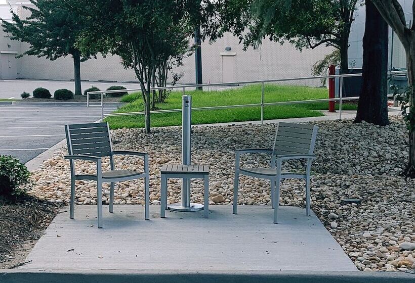 호텔 Country Inn & Suites By Radisson, Savannah Midtown, Ga