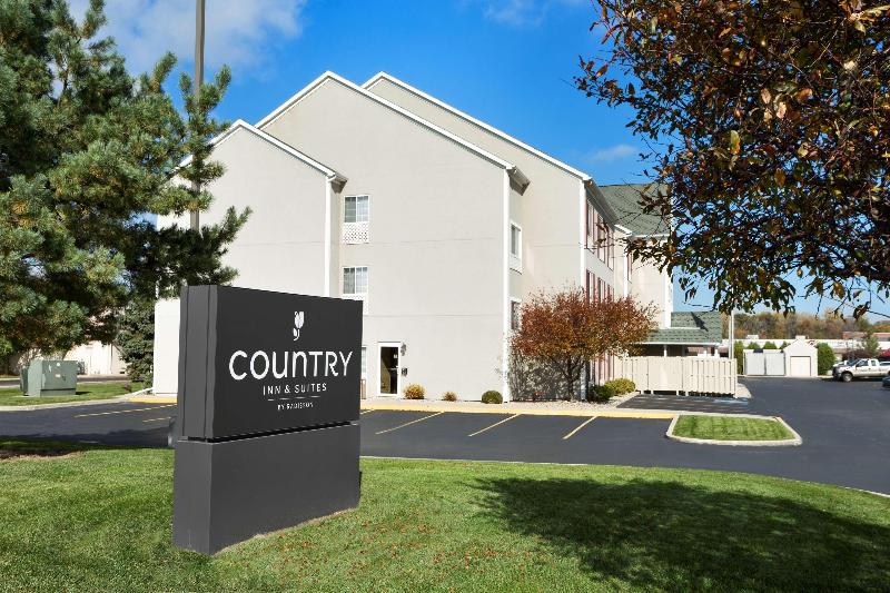 هتل Country Inn & Suites By Radisson, Toledo, Oh
