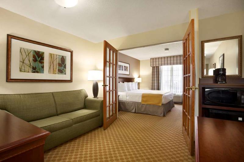 هتل Country Inn & Suites By Radisson, Toledo, Oh