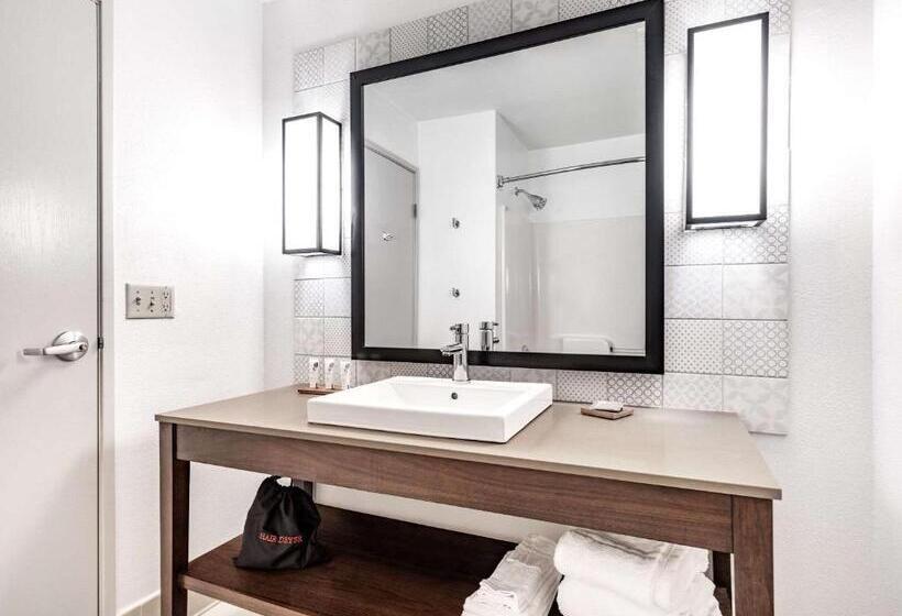 هتل Country Inn & Suites By Radisson, Toledo, Oh