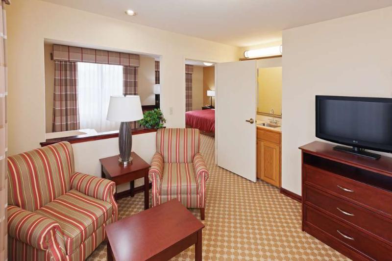 فندق Country Inn & Suites By Radisson, Tulsa, Ok