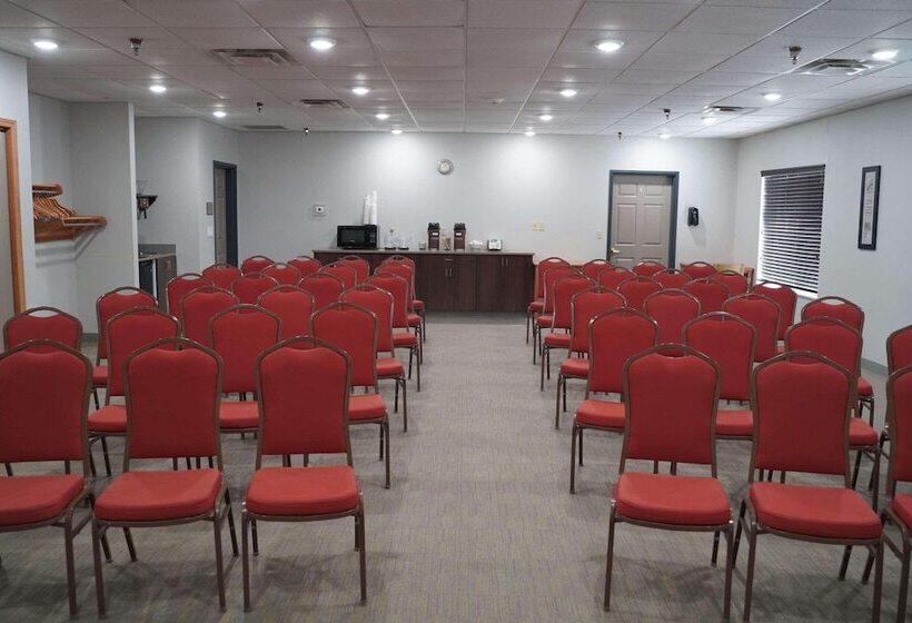 فندق Country Inn & Suites By Radisson, Watertown, Sd