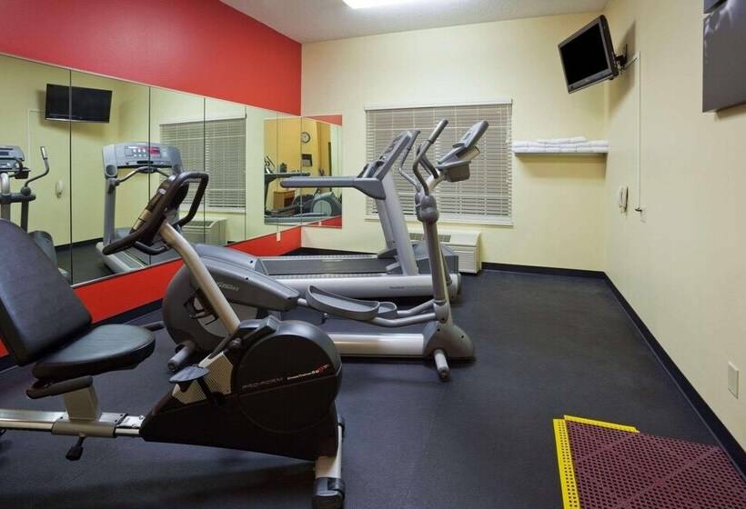 فندق Country Inn & Suites By Radisson, Watertown, Sd