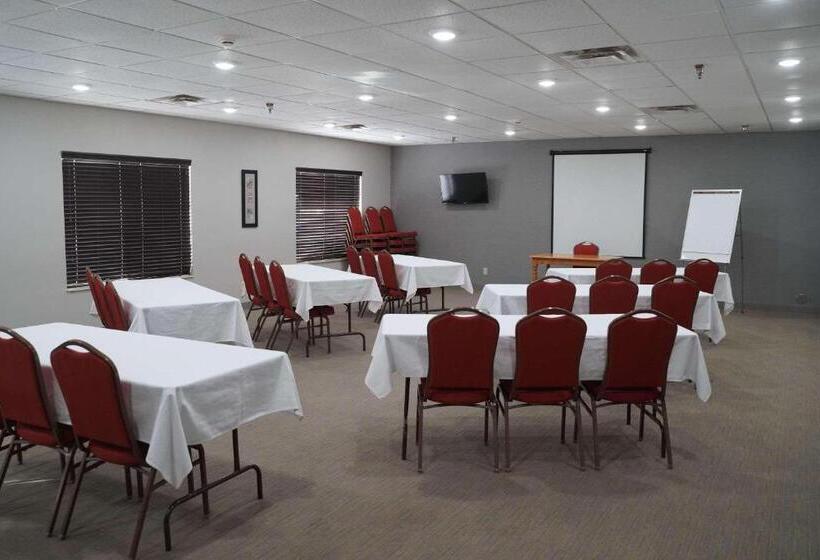 فندق Country Inn & Suites By Radisson, Watertown, Sd