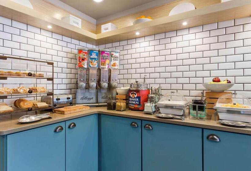 فندق Country Inn & Suites By Radisson, Wausau, Wi