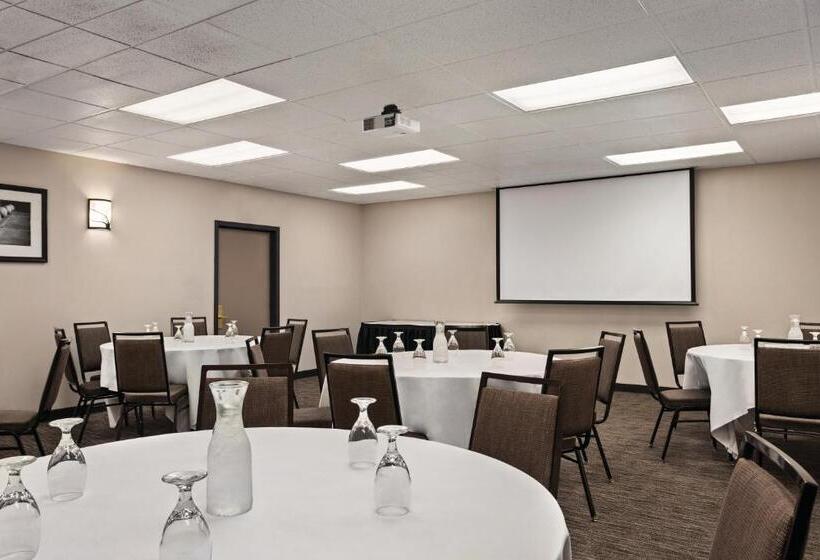 Отель Country Inn & Suites By Radisson, Woodbury, Mn