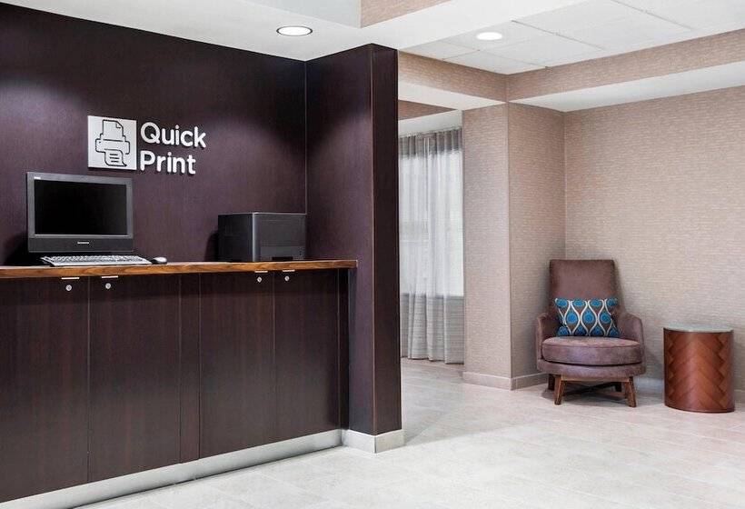 בית מלון כפרי Courtyard Bowling Green Convention Center