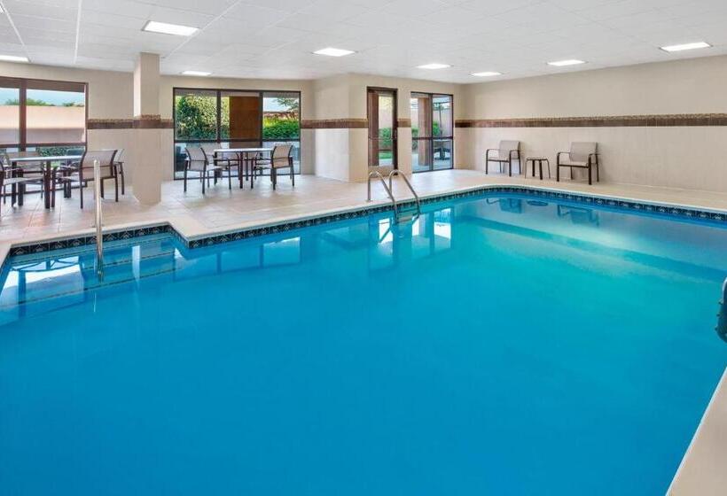 בית מלון כפרי Courtyard Bowling Green Convention Center