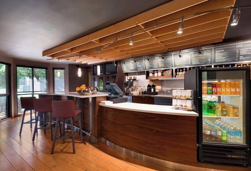 호텔 Courtyard Akron Fairlawn