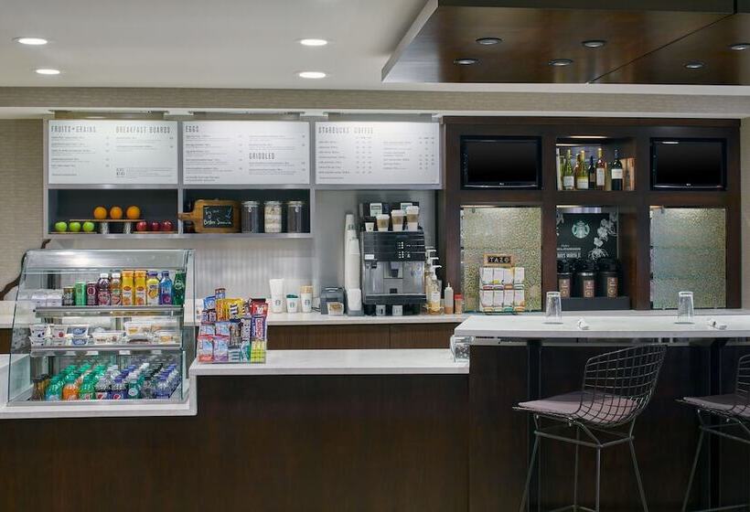 בית מלון כפרי Courtyard By Marriott Albany Thruway