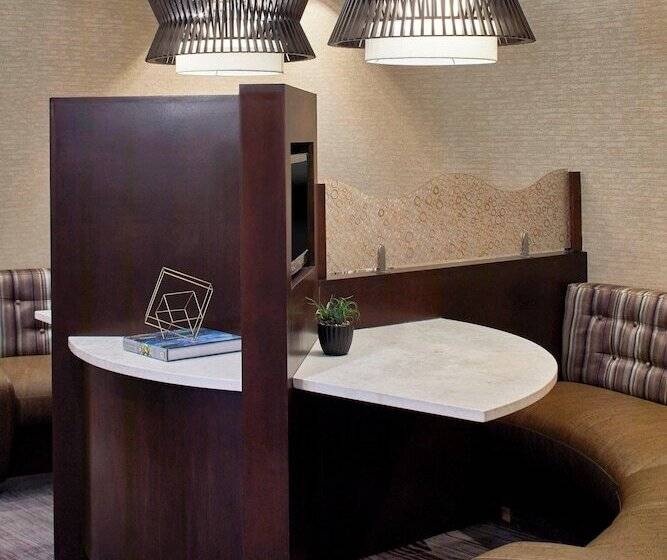 בית מלון כפרי Courtyard By Marriott Albany Thruway