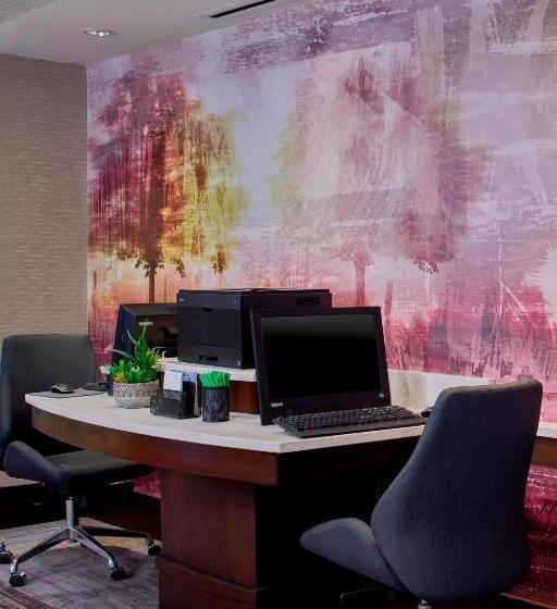 בית מלון כפרי Courtyard By Marriott Albany Thruway